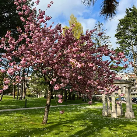 De L'hermitage, T2 Avec Parking アパート