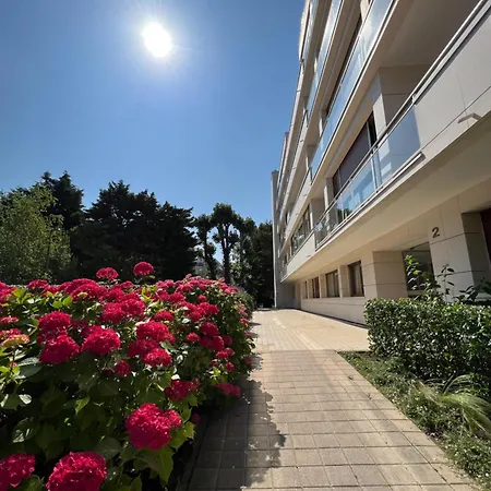 De L'hermitage, T2 Avec Parking Apartmán *