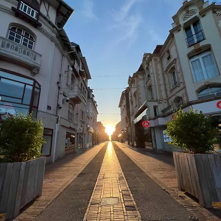 Résidence De L'hermitage, T2 Avec Parking *