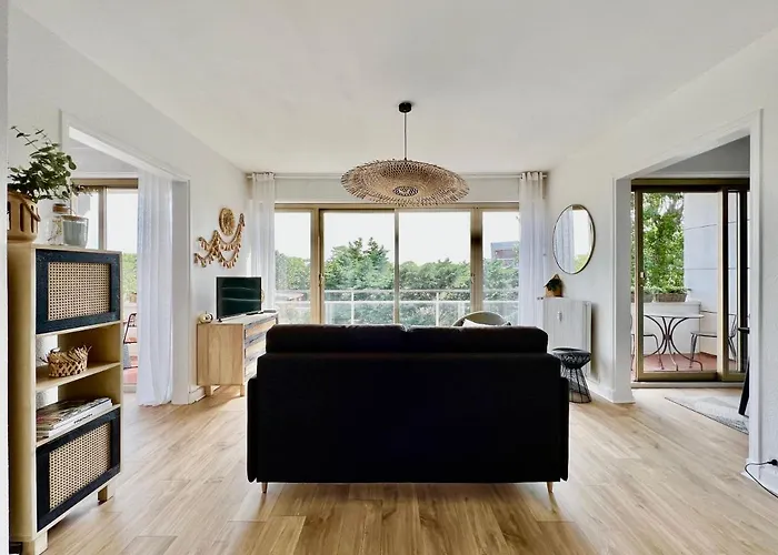 Appartement Résidence De L'hermitage, T2 Avec Parking