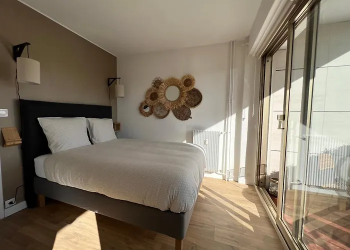 Résidence De L'hermitage, T2 Avec Parking