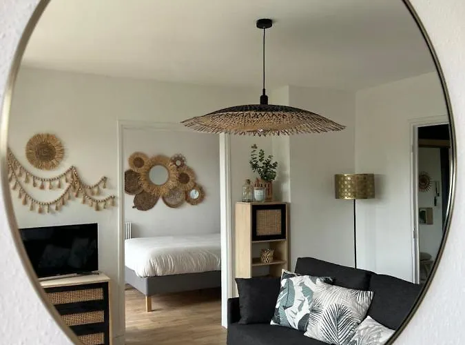 Résidence De L'hermitage, T2 Avec Parking Appartement *